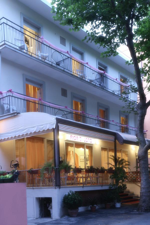 Fior Di Loto - Rimini Hotel Exterior photo